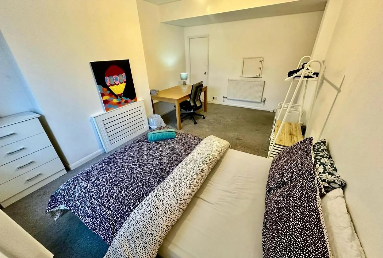 Victoria Park R4 Hotel London